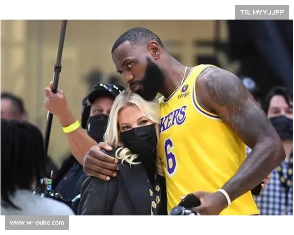 NBA 退役巡演:四位传奇的至高礼遇与一人的尴尬困境 NBA 退役巡演:四位传奇的至高礼遇与一人的尴尬困境